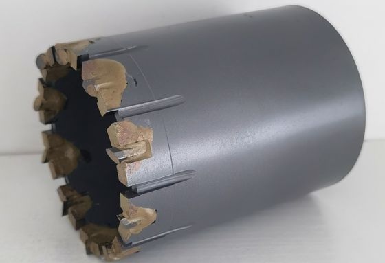 Perforación de trozos TC de 15 mm con sistema de enfriamiento eficiente 50 mm